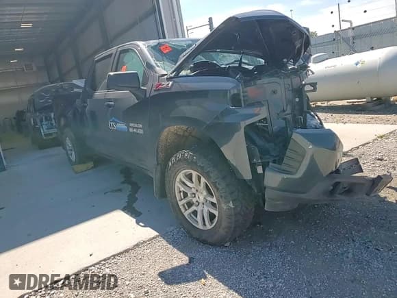 ✅ 2021 Chevrolet Silverado 1500 RST • VIN: 1GCUYEET6MZ348722 • Lot: 60330495. Wystawiony na Copart z przebiegiem Nie podano. Bezpłatny archiwum sprzedaży aukcyjnych z USA i szczegółowy raport historii pojazdu na DreamBid. Zdjęcie 13.