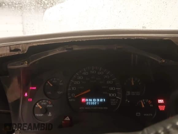 ✅ 2000 GMC Savana Cargo RV Conversion • VIN: 1GDFG15RXY1239530 • Lot: 41442314. Wystawiony na IAAI z przebiegiem 203 021 mil. Bezpłatny archiwum sprzedaży aukcyjnych z USA i szczegółowy raport historii pojazdu na DreamBid. Zdjęcie 7.