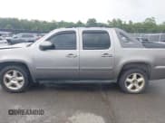 ✅ 2007 Chevrolet Avalanche LTZ • VIN: 3GNFK12377G114060 • Лот: 42663560. Опубликован ранее на IAAI с пробегом Не указан. Бесплатный доступ к архиву аукционных продаж из США и подробный отчёт об истории автомобиля на DreamBid. Изображение 14.