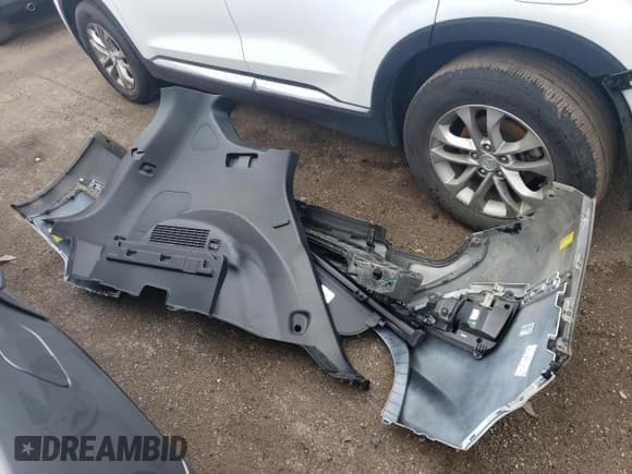 ✅ 2020 Hyundai Santa Fe SEL • VIN: 5NMS3CAD9LH239036 • Lot: 53093234. Wystawiony na Copart z przebiegiem 53 103 mil. Bezpłatny archiwum sprzedaży aukcyjnych z USA i szczegółowy raport historii pojazdu na DreamBid. Zdjęcie 13.