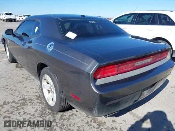 ✅ 2013 Dodge Challenger Rallye Redline • VIN: 2C3CDYAG8DH578929 • Lot: 41479265. Wystawiony na IAAI z przebiegiem 138 098 mil. Bezpłatny archiwum sprzedaży aukcyjnych z USA i szczegółowy raport historii pojazdu na DreamBid. Zdjęcie 3.