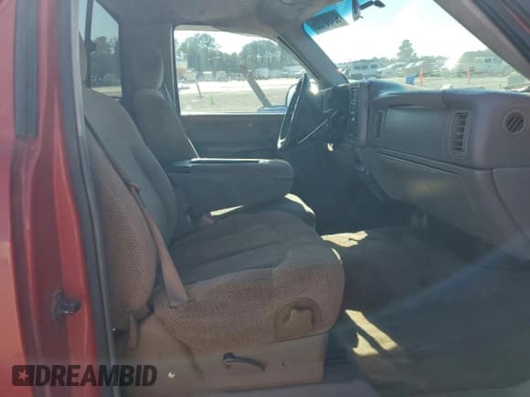 ✅ 1999 Chevrolet Silverado 1500 LS • VIN: 1GCEC14V4XZ148277 • Lot: 92498155. Listed on Copart with 440,237 mi. Free auction sales archive from the USA and detailed vehicle history report at DreamBid. Image 10.