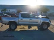 ✅ 2019 Toyota Tacoma SR5 • VIN: 3TMAZ5CN4KM098254 • Lot: 43607958. Wystawiony na IAAI z przebiegiem 213 730 mil. Bezpłatny archiwum sprzedaży aukcyjnych z USA i szczegółowy raport historii pojazdu na DreamBid. Zdjęcie 13.