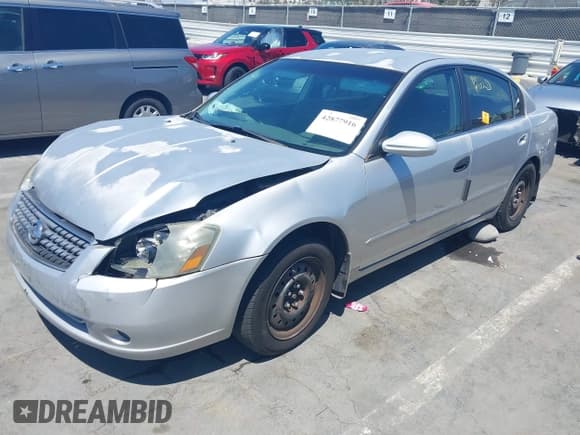 ✅ 2005 Nissan Altima 2.5 • VIN: 1N4AL11D45N409184 • Lot: 42877916. Wystawiony na IAAI z przebiegiem Nie podano. Bezpłatny archiwum sprzedaży aukcyjnych z USA i szczegółowy raport historii pojazdu na DreamBid. Zdjęcie 2.
