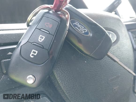 ✅ 2015 Ford F-150 XLT • VIN: 1FTEW1EF7FFC35721 • Lot: 42468894. Wystawiony na IAAI z przebiegiem 125 387 mil. Bezpłatny archiwum sprzedaży aukcyjnych z USA i szczegółowy raport historii pojazdu na DreamBid. Zdjęcie 11.