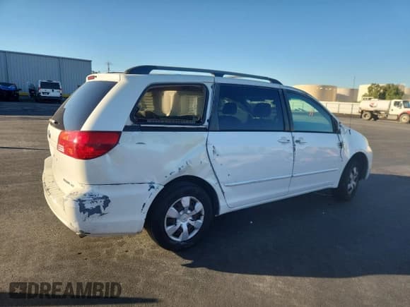✅ 2004 Toyota Sienna LE • VIN: 5TDZA23C84S096422 • Lot: 87257405. Listed on Copart with 187,912 mi. Free auction sales archive from the USA and detailed vehicle history report at DreamBid. Image 3.