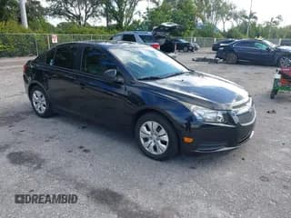 ✅ 2014 Chevrolet Cruze LS • VIN: 1G1PA5SH9E7479991 • Лот: 43338783. Опубликован ранее на IAAI с пробегом 77 067 миль. Бесплатный доступ к архиву аукционных продаж из США и подробный отчёт об истории автомобиля на DreamBid. Изображение 1.