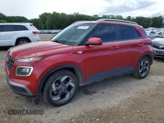 ✅ 2022 Hyundai Venue SEL • VIN: KMHRC8A35NU171540 • Lot: 55031654. Wystawiony na Copart z przebiegiem 71 200 mil. Bezpłatny archiwum sprzedaży aukcyjnych z USA i szczegółowy raport historii pojazdu na DreamBid. Zdjęcie 1.