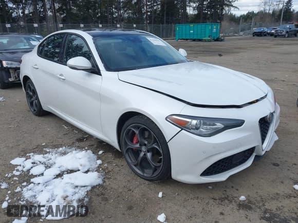 ✅ 2018 Alfa Romeo Giulia Ti Sport • VIN: ZARFAEEN4J7575502 • Лот: 41506566. Опубликован ранее на IAAI с пробегом 85 786 миль. Бесплатный доступ к архиву аукционных продаж из США и подробный отчёт об истории автомобиля на DreamBid. Изображение 1.