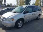 ✅ 2005 Dodge Caravan SXT • VIN: 2D4GP44L05R345986 • Lot: 43653111. Wystawiony na IAAI z przebiegiem 171 419 mil. Bezpłatny archiwum sprzedaży aukcyjnych z USA i szczegółowy raport historii pojazdu na DreamBid. Zdjęcie 2.