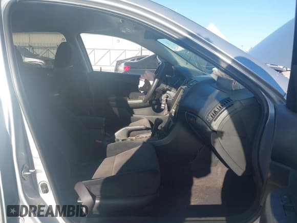 ✅ 2003 Honda Accord LX • VIN: 1HGCM66393A102094 • Lot: 41762701. Listed on IAAI with 171,002 mi. Free auction sales archive from the USA and detailed vehicle history report at DreamBid. Image 5.