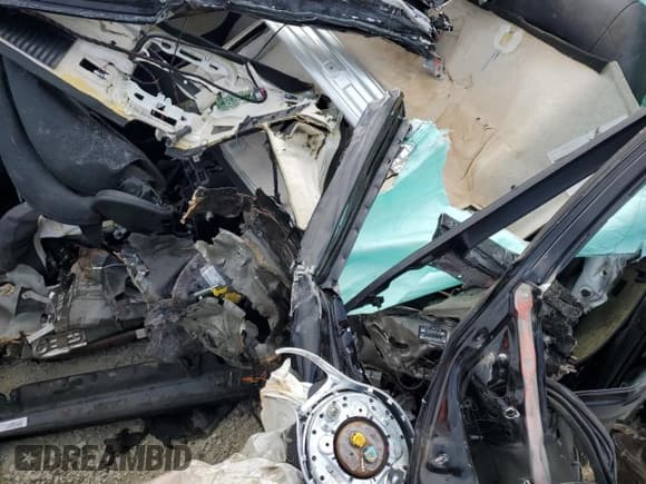 ✅ 2021 Mercedes-Benz C 300 • VIN: W1KWF8DB5MR619137 • Lot: 59231805. Listed on Copart with Not provided. Free auction sales archive from the USA and detailed vehicle history report at DreamBid. Image 9.