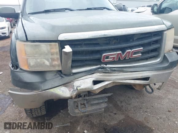 ✅ 2011 GMC Sierra 1500 SLT • VIN: 3GTP2WE33BG254380 • Лот: 42645849. Опубликован ранее на IAAI с пробегом 153 899 миль. Бесплатный доступ к архиву аукционных продаж из США и подробный отчёт об истории автомобиля на DreamBid. Изображение 6.