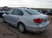 ✅ 2015 Volkswagen Jetta S • VIN: 3VW1K7AJ2FM324309 • Lot: 43370697. Wystawiony na IAAI z przebiegiem 104 367 mil. Bezpłatny archiwum sprzedaży aukcyjnych z USA i szczegółowy raport historii pojazdu na DreamBid. Zdjęcie 3.