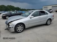 ✅ 2005 Mercedes-Benz C 320 • VIN: WDBRF84J05F567819 • Lot: 64182995. Wystawiony na Copart z przebiegiem 156 192 mil. Bezpłatny archiwum sprzedaży aukcyjnych z USA i szczegółowy raport historii pojazdu na DreamBid. Zdjęcie 1.