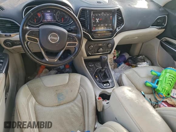 ✅ 2019 Jeep Cherokee Limited • VIN: 1C4PJMDX6KD345135 • Lot: 93996845. Listed on Copart with 167,649 mi. Free auction sales archive from the USA and detailed vehicle history report at DreamBid. Image 8.