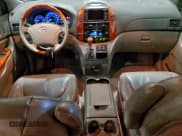 ✅ 2010 Toyota Sienna XLE • VIN: 5TDYK4CC3AS314461 • Lot: 93395775. Listed on Copart with 217,250 mi. Free auction sales archive from the USA and detailed vehicle history report at DreamBid. Image 8.