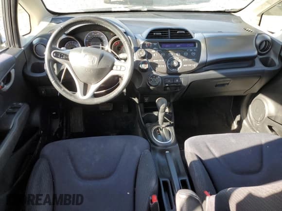 ✅ 2013 Honda Fit Sport • VIN: JHMGE8H54DC055102 • Lot: 91965055. Listed on Copart with 115,308 mi. Free auction sales archive from the USA and detailed vehicle history report at DreamBid. Image 8.