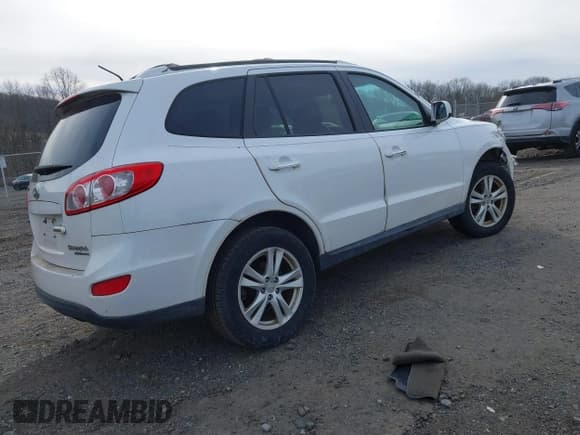 ✅ 2011 Hyundai Santa Fe Limited • VIN: 5XYZKDAG5BG009438 • Lot: 43882193. Listed on IAAI with 259,110 mi. Free auction sales archive from the USA and detailed vehicle history report at DreamBid. Image 4.
