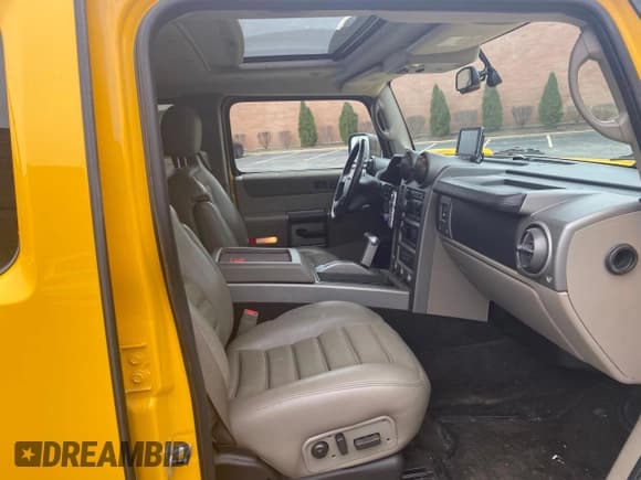 ✅ 2003 Hummer H2 • VIN: 5GRGN23UX3H112710 • Лот: 53854185. Опубликован ранее на Copart с пробегом 64 686 миль. Бесплатный доступ к архиву аукционных продаж из США и подробный отчёт об истории автомобиля на DreamBid. Изображение 5.