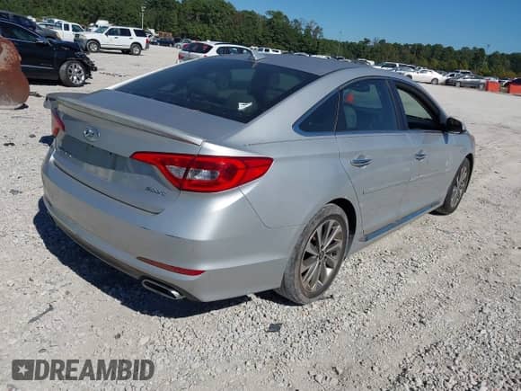 2016 Hyundai Sonata Sport с VIN 5NPE34AF2GH373643, выставлен на аукционе IAAI как лот 43499563 с пробегом 90 640 миль миль и . История ставок и продаж доступна на DreamBid. Изображение 4.