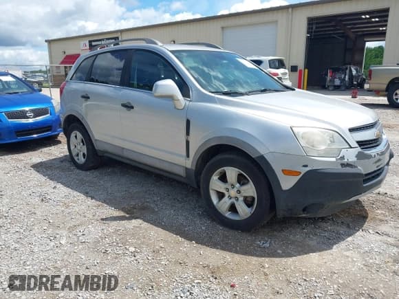 ✅ 2014 Chevrolet Captiva Sport LS • VIN: 3GNAL2EK1ES619408 • Lot: 42353917. Wystawiony na IAAI z przebiegiem 166 746 mil. Bezpłatny archiwum sprzedaży aukcyjnych z USA i szczegółowy raport historii pojazdu na DreamBid. Zdjęcie 1.
