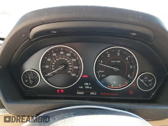 2018 BMW 3 Series 328d xDrive с VIN WBA8J1C50JA379426, выставлен на аукционе Copart как лот 47725083 с пробегом 64 605 миль миль и . История ставок и продаж доступна на DreamBid. Изображение 9.