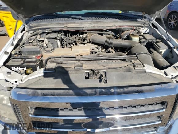 ✅ 1999 Ford F-250 XL • VIN: 1FTNX21S4XEA61135 • Lot: 60931465. Listed on Copart with 177,792 mi. Free auction sales archive from the USA and detailed vehicle history report at DreamBid. Image 11.