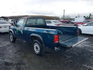 1993 Dodge Dakota z VIN 1B7GG26X3PS277833, wystawiony jako IAAI lot #41634223 z przebiegiem 100 092 mil mil oraz . Historia ofert i sprzedaży dostępna na DreamBid. Obrazek 3.