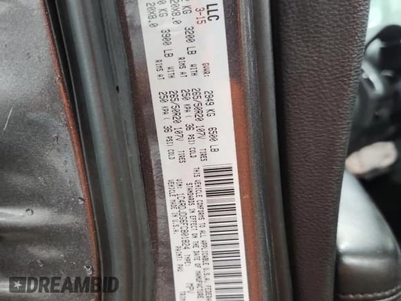 ✅ 2015 Dodge Durango Limited • VIN: 1C4RDJDG6FC801824 • Lot: 84741545. Wystawiony na Copart z przebiegiem Nie podano. Bezpłatny archiwum sprzedaży aukcyjnych z USA i szczegółowy raport historii pojazdu na DreamBid. Zdjęcie 13.