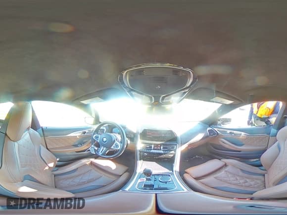 ✅ 2020 BMW M8 • VIN: WBSGV0C02LCE26394 • Lot: 46100865. Wystawiony na Copart z przebiegiem 52 713 mil. Bezpłatny archiwum sprzedaży aukcyjnych z USA i szczegółowy raport historii pojazdu na DreamBid. Zdjęcie 12.