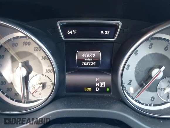 ✅ 2014 Mercedes-Benz CLA 250 • VIN: WDDSJ4EB4EN040895 • Lot: 42084808. Listed on IAAI with 108,129 mi. Free auction sales archive from the USA and detailed vehicle history report at DreamBid. Image 15.