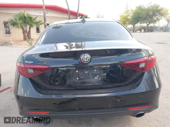 ✅ 2021 Alfa Romeo Giulia Ti Sport • VIN: ZARFAMBN8M7645229 • Lot: 41950202. Listed on IAAI with Not provided. Free auction sales archive from the USA and detailed vehicle history report at DreamBid. Image 16.