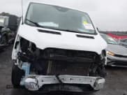 ✅ 2016 Ford Transit Cargo • VIN: 1FTYE1YM1GKA93045 • Lot: 41521031. Wystawiony na IAAI z przebiegiem 189 384 mil. Bezpłatny archiwum sprzedaży aukcyjnych z USA i szczegółowy raport historii pojazdu na DreamBid. Zdjęcie 13.