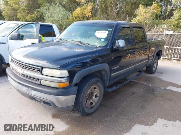 ✅ 2001 Chevrolet Silverado 1500HD LT • VIN: 1GCGC13U51F212563 • Лот: 43740515. Опубликован ранее на IAAI с пробегом Не указан. Бесплатный доступ к архиву аукционных продаж из США и подробный отчёт об истории автомобиля на DreamBid. Изображение 2.