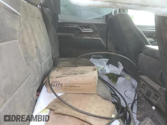 ✅ 2024 Chevrolet Silverado 2500HD • VIN: 1GB4YNEY8RF153116 • Лот: 44559365. Опубликован ранее на Copart с пробегом Не указан. Бесплатный доступ к архиву аукционных продаж из США и подробный отчёт об истории автомобиля на DreamBid. Изображение 10.