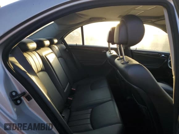 ✅ 2007 Mercedes-Benz C 280 Luxury • VIN: WDBRF54H67A937814 • Lot: 84991245. Wystawiony na Copart z przebiegiem 79 454 mil. Bezpłatny archiwum sprzedaży aukcyjnych z USA i szczegółowy raport historii pojazdu na DreamBid. Zdjęcie 10.