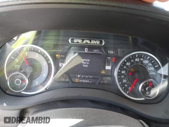 ✅ 2019 Ram 2500 Tradesman • VIN: 3C6UR5HLXKG621237 • Lot: 42499165. Wystawiony na IAAI z przebiegiem 79 899 mil. Bezpłatny archiwum sprzedaży aukcyjnych z USA i szczegółowy raport historii pojazdu na DreamBid. Zdjęcie 7.