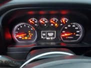 ✅ 2019 Chevrolet Silverado 1500 Work Truck • VIN: 1GCRWAEH7KZ408584 • Lot: 93318075. Wystawiony na Copart z przebiegiem 136 636 mil. Bezpłatny archiwum sprzedaży aukcyjnych z USA i szczegółowy raport historii pojazdu na DreamBid. Zdjęcie 9.