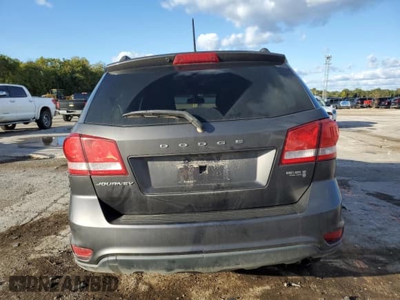 ✅ 2019 Dodge Journey SE • VIN: 3C4PDCBB8KT841461 • Lot: 87424275. Wystawiony na Copart z przebiegiem 56 315 mil. Bezpłatny archiwum sprzedaży aukcyjnych z USA i szczegółowy raport historii pojazdu na DreamBid. Zdjęcie 6.