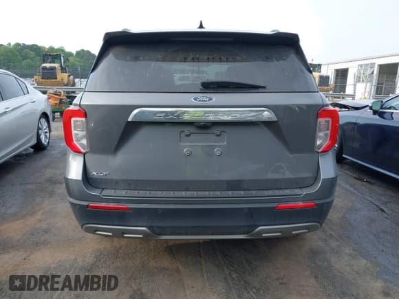 ✅ 2023 Ford Explorer XLT • VIN: 1FMSK7DH5PGB87020 • Lot: 42073764. Wystawiony na IAAI z przebiegiem 35 121 mil. Bezpłatny archiwum sprzedaży aukcyjnych z USA i szczegółowy raport historii pojazdu na DreamBid. Zdjęcie 16.