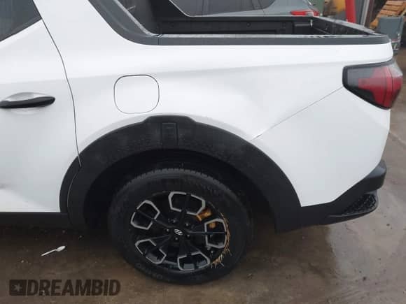 2022 Hyundai Santa Cruz SEL с VIN 5NTJBDAE5NH031398, выставлен на аукционе IAAI как лот 41449527 с пробегом 97 537 миль миль и . История ставок и продаж доступна на DreamBid. Изображение 18.