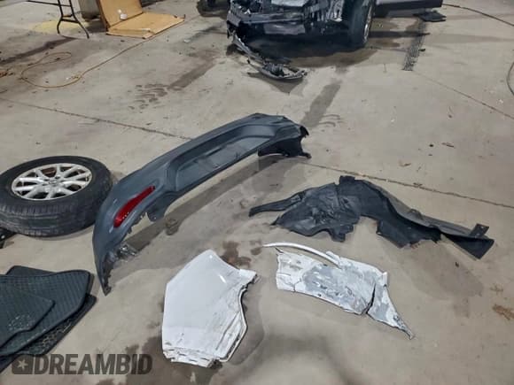 ✅ 2016 Jeep Cherokee Latitude • VIN: 1C4PJMCB8GW286591 • Лот: 94309305. Опубликован ранее на Copart с пробегом 127 363 миль. Бесплатный доступ к архиву аукционных продаж из США и подробный отчёт об истории автомобиля на DreamBid. Изображение 13.