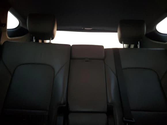 ✅ 2018 Hyundai Santa Fe 2.4L • VIN: 5NMZU3LB0JH056211 • Lot: 93690255. Listed on Copart with 75,202 mi. Free auction sales archive from the USA and detailed vehicle history report at DreamBid. Image 10.