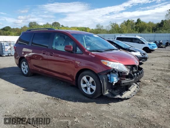 ✅ 2015 Toyota Sienna LE AAS • VIN: 5TDKK3DC1FS563170 • Lot: 81274975. Listed on Copart with 37,287 mi. Free auction sales archive from the USA and detailed vehicle history report at DreamBid. Image 4.