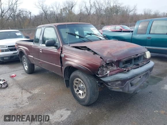 ✅ 2003 Mazda B-Series DS • VIN: 4F4YR16U83TM17272 • Lot: 41387645. Wystawiony na IAAI z przebiegiem 162 810 mil. Bezpłatny archiwum sprzedaży aukcyjnych z USA i szczegółowy raport historii pojazdu na DreamBid. Zdjęcie 1.