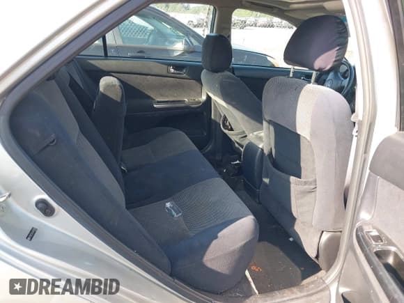 ✅ 2004 Toyota Camry LE • VIN: 4T1BE32K44U874470 • Lot: 42953847. Listed on IAAI with 211,155 mi. Free auction sales archive from the USA and detailed vehicle history report at DreamBid. Image 8.