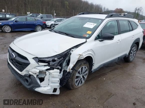 ✅ 2025 Subaru Outback • VIN: 4S4BTAAC8S3170716 • Lot: 41979170. Listed on IAAI with 2,783 mi. Free auction sales archive from the USA and detailed vehicle history report at DreamBid. Image 2.
