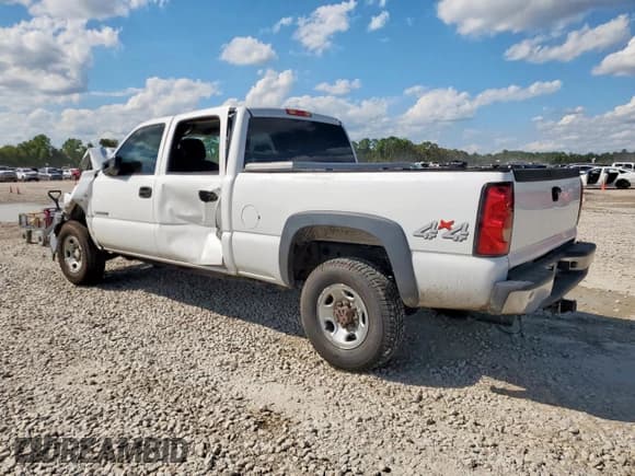 ✅ 2007 Chevrolet Silverado 2500HD LS • VIN: 1GCHK23U37F200532 • Лот: 83857965. Опубликован ранее на Copart с пробегом 332 208 миль. Бесплатный доступ к архиву аукционных продаж из США и подробный отчёт об истории автомобиля на DreamBid. Изображение 2.