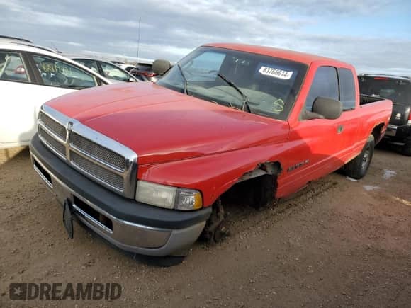 2001 Dodge 1500 с VIN 3B7HC13Y81G747876, выставлен на аукционе Copart как лот 83766614 с пробегом 126 935 миль миль и Списание • Salvage title. История ставок и продаж доступна на DreamBid. Изображение 1.